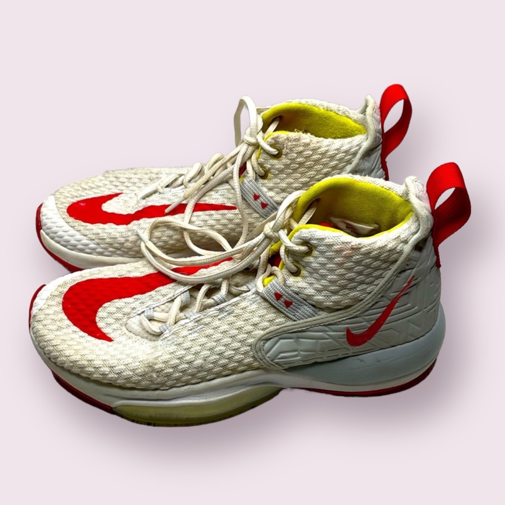 nike zoom rise basketball shoes